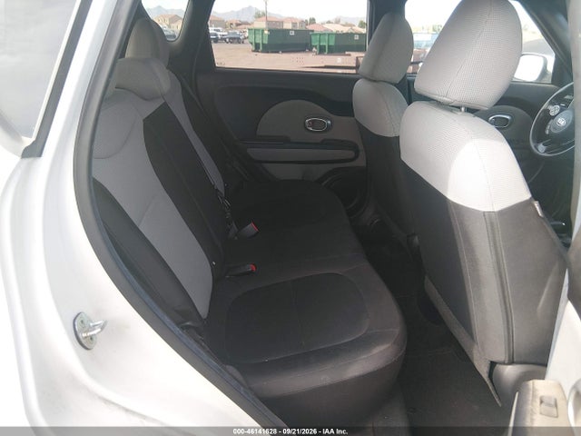 KIA Soul 2015 KNDJN2A24F7153126 Image 8