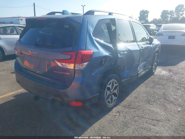 2020 Subaru Forester Premium მანქანა იყიდება აუქციონზე, vin: JF2SKAJC4LH500090, აუქციონის ნომერი: 46141629