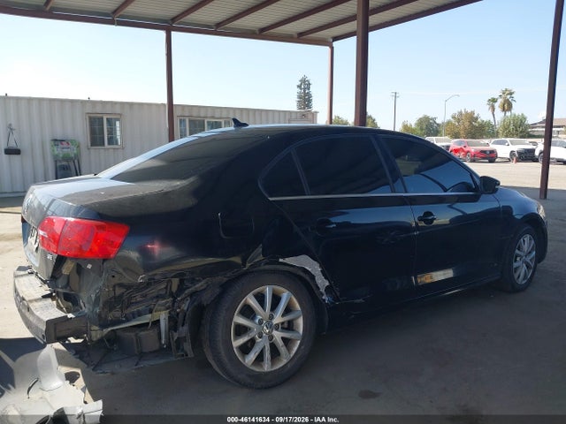 46141634 :رقم المزاد ، 3VWD17AJ8EM336706 vin ، 2014 Volkswagen Jetta 1.8t Se مزاد بيع