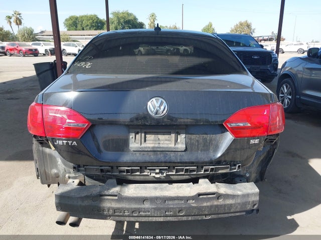 46141634 :رقم المزاد ، 3VWD17AJ8EM336706 vin ، 2014 Volkswagen Jetta 1.8t Se مزاد بيع