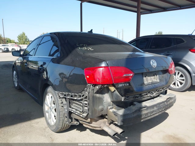 46141634 :رقم المزاد ، 3VWD17AJ8EM336706 vin ، 2014 Volkswagen Jetta 1.8t Se مزاد بيع