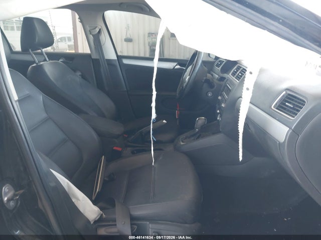 46141634 :رقم المزاد ، 3VWD17AJ8EM336706 vin ، 2014 Volkswagen Jetta 1.8t Se مزاد بيع