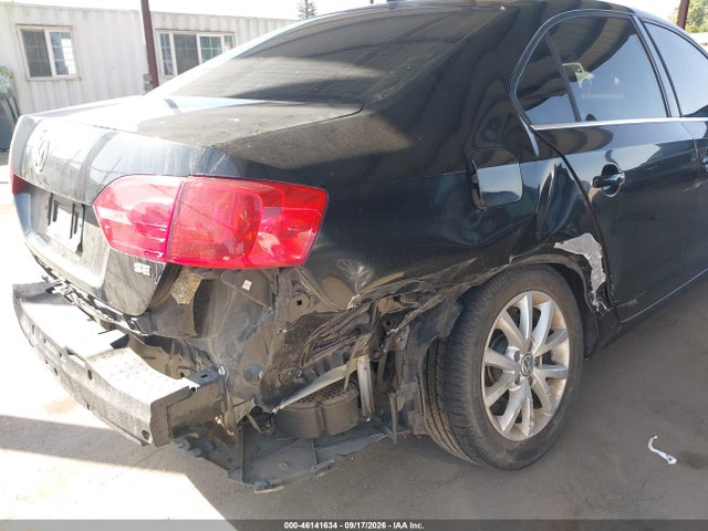 46141634 :رقم المزاد ، 3VWD17AJ8EM336706 vin ، 2014 Volkswagen Jetta 1.8t Se مزاد بيع