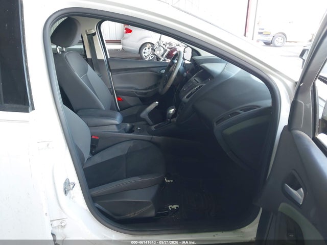 Ford FOCUS SE 2014 1FADP3F21EL375527 Image 5