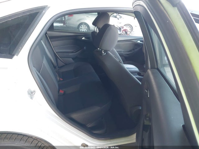 Ford FOCUS SE 2014 1FADP3F21EL375527 Image 8