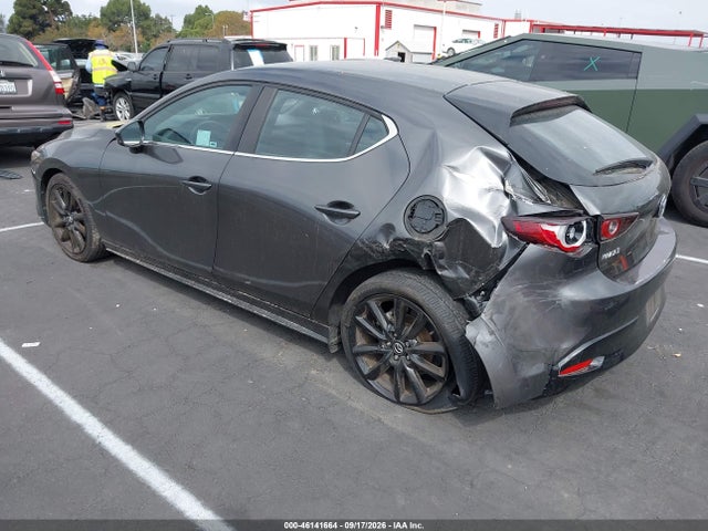 Mazda Mazda3 2.5 S Select Sport 2024 JM1BPAKM4R1720872 Image 3