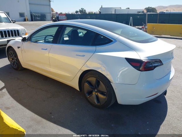 Продажа на аукционе авто 2018 Tesla Model 3 Long Range/performance, vin: 5YJ3E1EBXJF066976, номер лота: 46141671