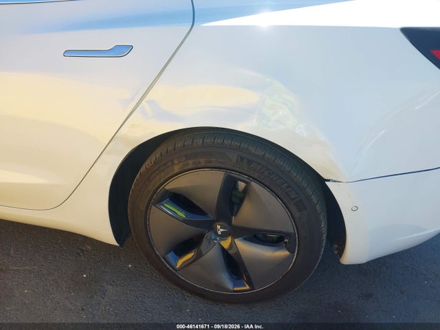 Продажа на аукционе авто 2018 Tesla Model 3 Long Range/performance, vin: 5YJ3E1EBXJF066976, номер лота: 46141671