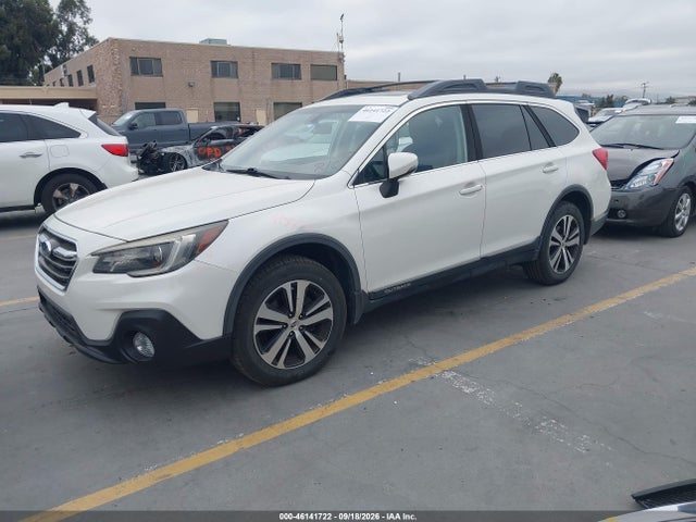 Subaru Outback 2.5i Limited 2018 4S4BSANC1J3350390 Image 2