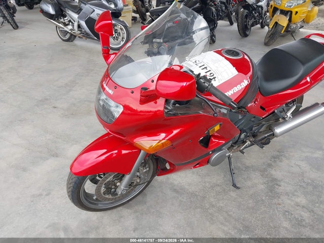 46141757 :رقم المزاد ، JKAZX4E152B519008 vin ، 2002 Kawasaki Zx600 E مزاد بيع