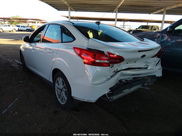 Ford FOCUS SE 2015 1FADP3F21FL232207 Image 3