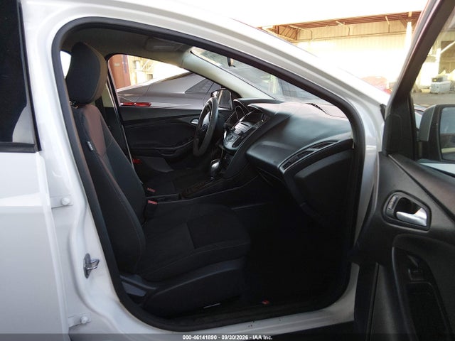 Ford FOCUS SE 2015 1FADP3F21FL232207 Image 5