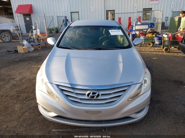 2011 Hyundai Sonata Gls მანქანა იყიდება აუქციონზე, vin: 5NPEB4ACXBH088013, აუქციონის ნომერი: 46141930