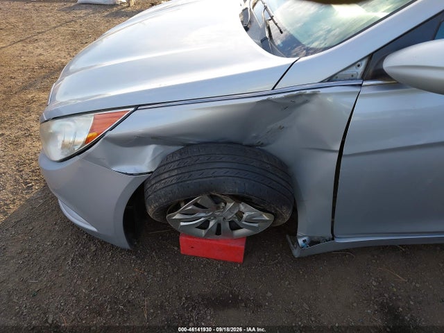 2011 Hyundai Sonata Gls მანქანა იყიდება აუქციონზე, vin: 5NPEB4ACXBH088013, აუქციონის ნომერი: 46141930