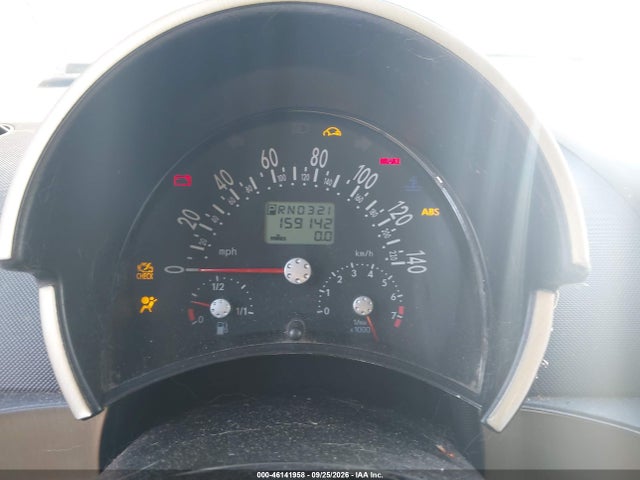 46141958 :رقم المزاد ، 3VWCC21C2YM461960 vin ، 2000 Volkswagen New Beetle Gls مزاد بيع
