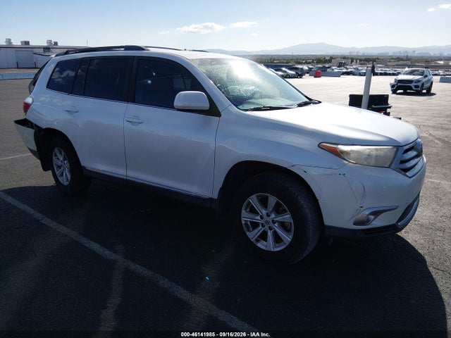 46141985 :رقم المزاد ، 5TDZK3EH3BS048657 vin ، 2011 Toyota Highlander Base V6 مزاد بيع