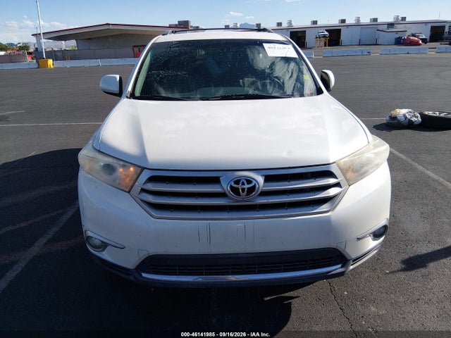2011 Toyota Highlander Base V6 მანქანა იყიდება აუქციონზე, vin: 5TDZK3EH3BS048657, აუქციონის ნომერი: 46141985