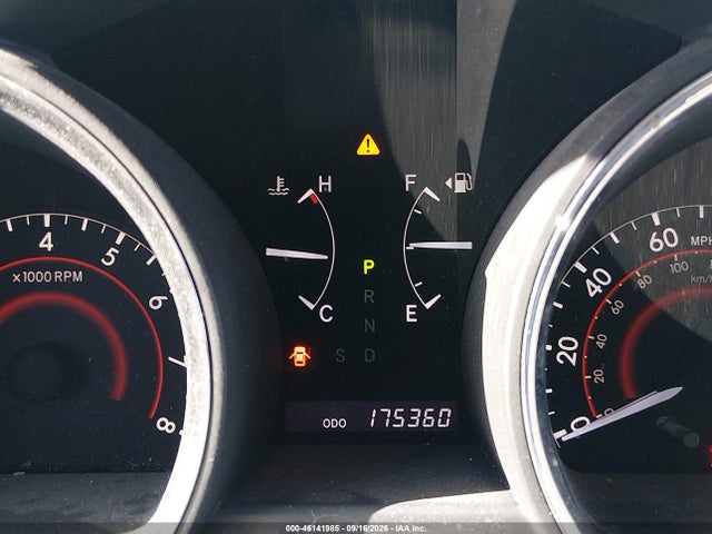 2011 Toyota Highlander Base V6 მანქანა იყიდება აუქციონზე, vin: 5TDZK3EH3BS048657, აუქციონის ნომერი: 46141985
