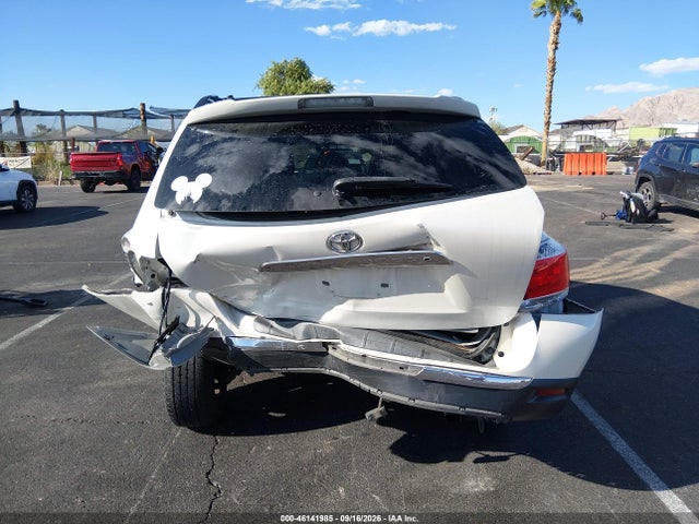 2011 Toyota Highlander Base V6 მანქანა იყიდება აუქციონზე, vin: 5TDZK3EH3BS048657, აუქციონის ნომერი: 46141985