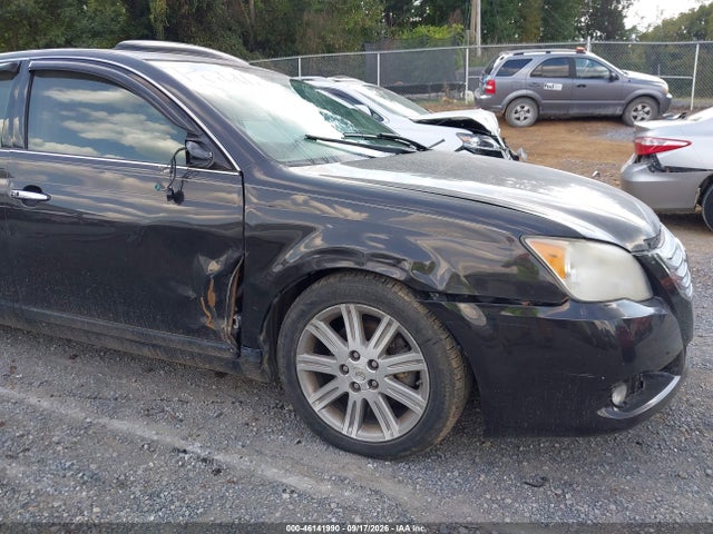 46141990 :رقم المزاد ، 4T1BK3DB0AU354591 vin ، 2010 Toyota Avalon Limited مزاد بيع