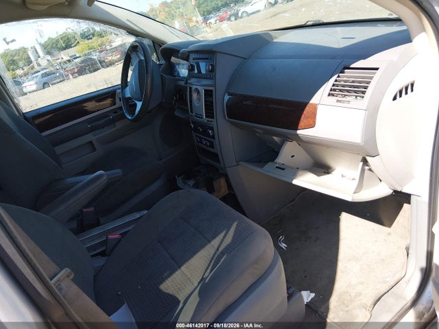 Продажа на аукционе авто 2010 Chrysler Town & Country Touring, vin: 2A4RR5D15AR319263, номер лота: 46142017