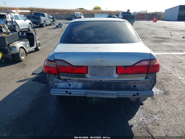 Продаж на аукціоні авто 2000 Honda Accord 2.3 Ex, vin: 1HGCG6678YA077352, номер лоту: 46142066