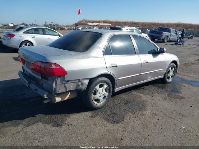 Продаж на аукціоні авто 2000 Honda Accord 2.3 Ex, vin: 1HGCG6678YA077352, номер лоту: 46142066