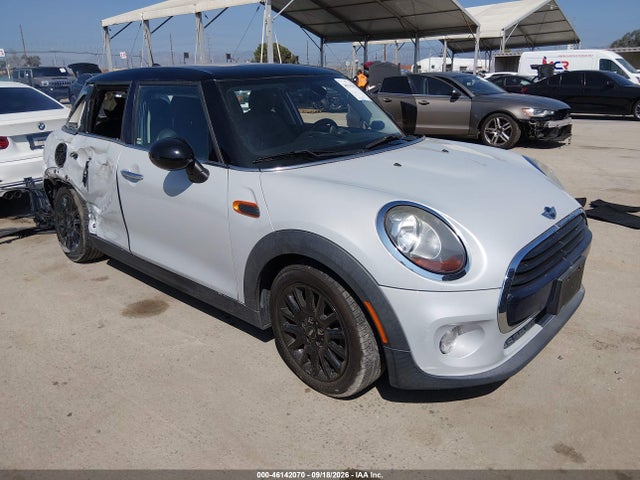Mini Hardtop Cooper 2017 WMWXU1C35H2F77623 main image