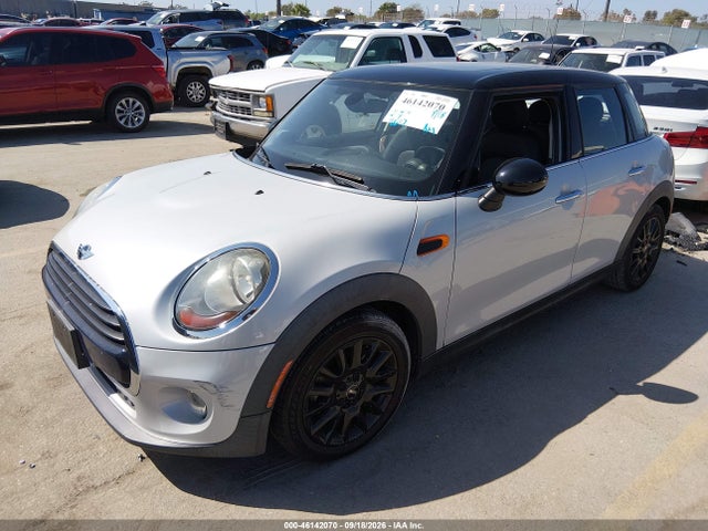 Mini Hardtop Cooper 2017 WMWXU1C35H2F77623 Image 2