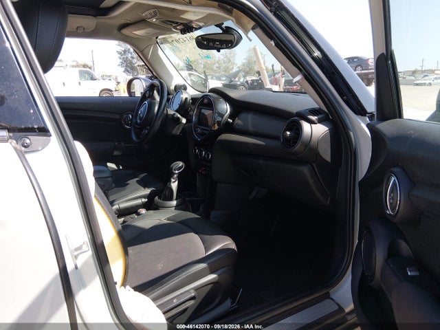 Mini Hardtop Cooper 2017 WMWXU1C35H2F77623 Image 5