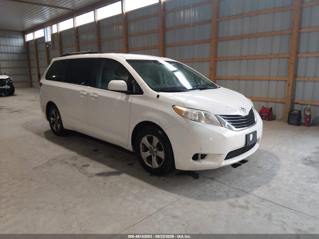 2012 Toyota Sienna Le V6 8 Passenger მანქანა იყიდება აუქციონზე, vin: 5TDKK3DC1CS258263, აუქციონის ნომერი: 46142083