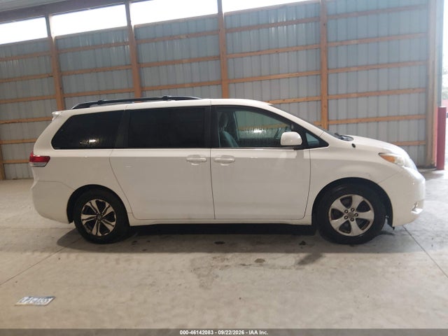 2012 Toyota Sienna Le V6 8 Passenger მანქანა იყიდება აუქციონზე, vin: 5TDKK3DC1CS258263, აუქციონის ნომერი: 46142083
