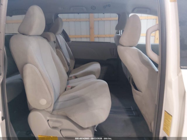 2012 Toyota Sienna Le V6 8 Passenger მანქანა იყიდება აუქციონზე, vin: 5TDKK3DC1CS258263, აუქციონის ნომერი: 46142083