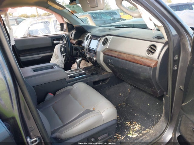 46142110 :رقم المزاد ، 5TFHY5F17KX859363 vin ، 2019 Toyota Tundra Limited 5.7l V8 مزاد بيع