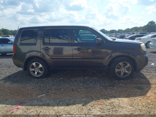 46142149 :رقم المزاد ، 5FNYF3H56DB002751 vin ، 2013 Honda Pilot Ex-l مزاد بيع