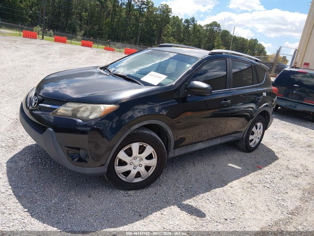 Toyota RAV4 LE 2015 2T3ZFREV6FW186226 Image 2