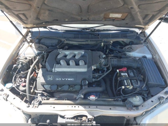 2000 Honda Accord 3.0 Ex მანქანა იყიდება აუქციონზე, vin: 1HGCG1650YA043861, აუქციონის ნომერი: 46142177
