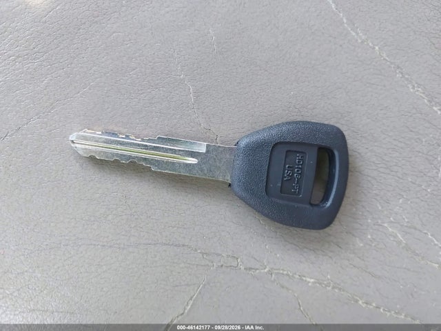 2000 Honda Accord 3.0 Ex მანქანა იყიდება აუქციონზე, vin: 1HGCG1650YA043861, აუქციონის ნომერი: 46142177