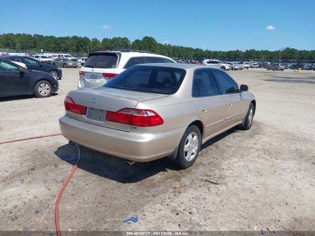 2000 Honda Accord 3.0 Ex მანქანა იყიდება აუქციონზე, vin: 1HGCG1650YA043861, აუქციონის ნომერი: 46142177