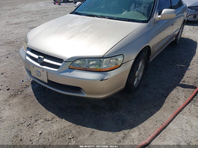 2000 Honda Accord 3.0 Ex მანქანა იყიდება აუქციონზე, vin: 1HGCG1650YA043861, აუქციონის ნომერი: 46142177
