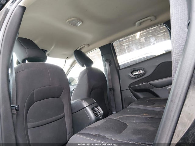 2015 Jeep Cherokee Latitude მანქანა იყიდება აუქციონზე, vin: 1C4PJMCB5FW619411, აუქციონის ნომერი: 46142211