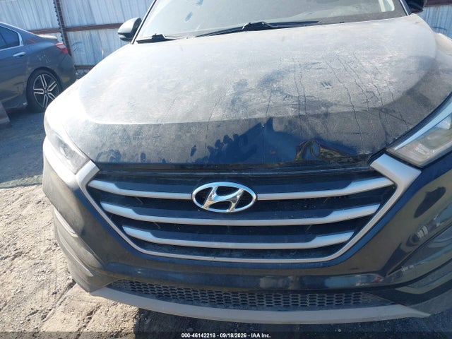 2018 Hyundai Tucson Value მანქანა იყიდება აუქციონზე, vin: KM8J33A28JU674755, აუქციონის ნომერი: 46142218