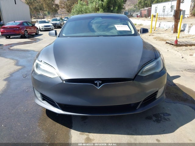Продажа на аукционе авто 2017 Tesla Model S 60/75, vin: 5YJSA1E14HF194073, номер лота: 46142223