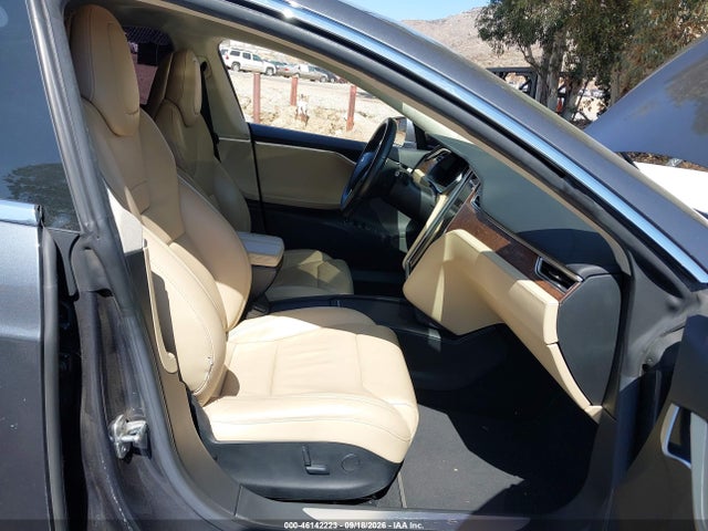 Продажа на аукционе авто 2017 Tesla Model S 60/75, vin: 5YJSA1E14HF194073, номер лота: 46142223