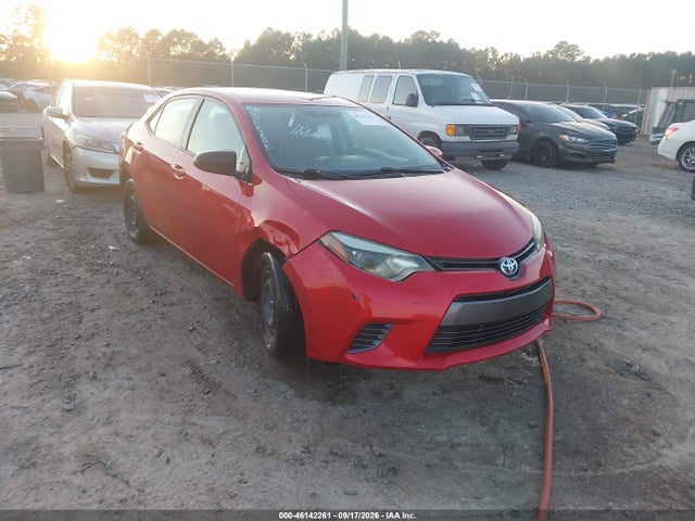46142261 :رقم المزاد ، 2T1BURHE9FC305805 vin ، 2015 Toyota Corolla Le مزاد بيع