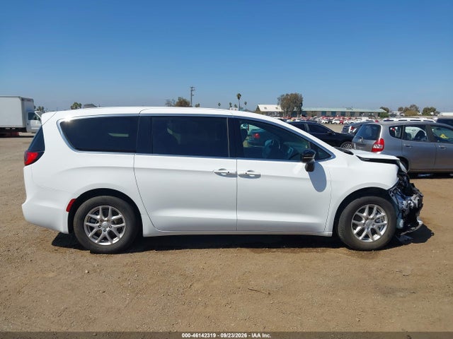 46142319 :رقم المزاد ، 2C4RC1CG8SR611481 vin ، 2025 Chrysler Voyager Lx مزاد بيع