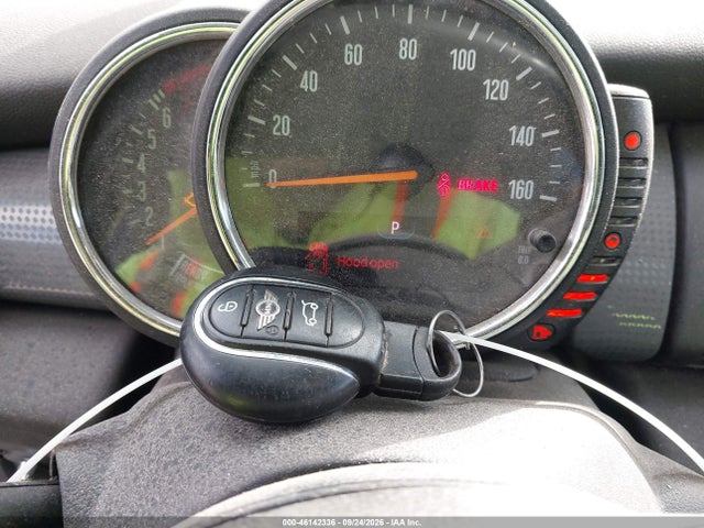 46142336 :رقم المزاد ، WMWXU1C55G2D09879 vin ، 2016 Mini Hardtop Cooper مزاد بيع