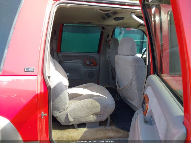46142338 :رقم المزاد ، 1GNFK16R7XJ361396 vin ، 1999 Chevrolet Suburban 1500 Lt مزاد بيع
