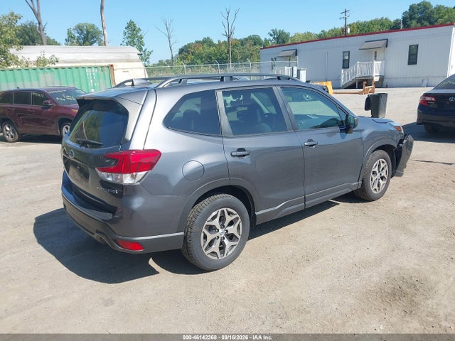 46142368 :رقم المزاد ، JF2SKAECXNH464323 vin ، 2022 Subaru Forester Premium مزاد بيع
