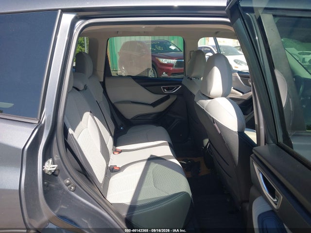46142368 :رقم المزاد ، JF2SKAECXNH464323 vin ، 2022 Subaru Forester Premium مزاد بيع